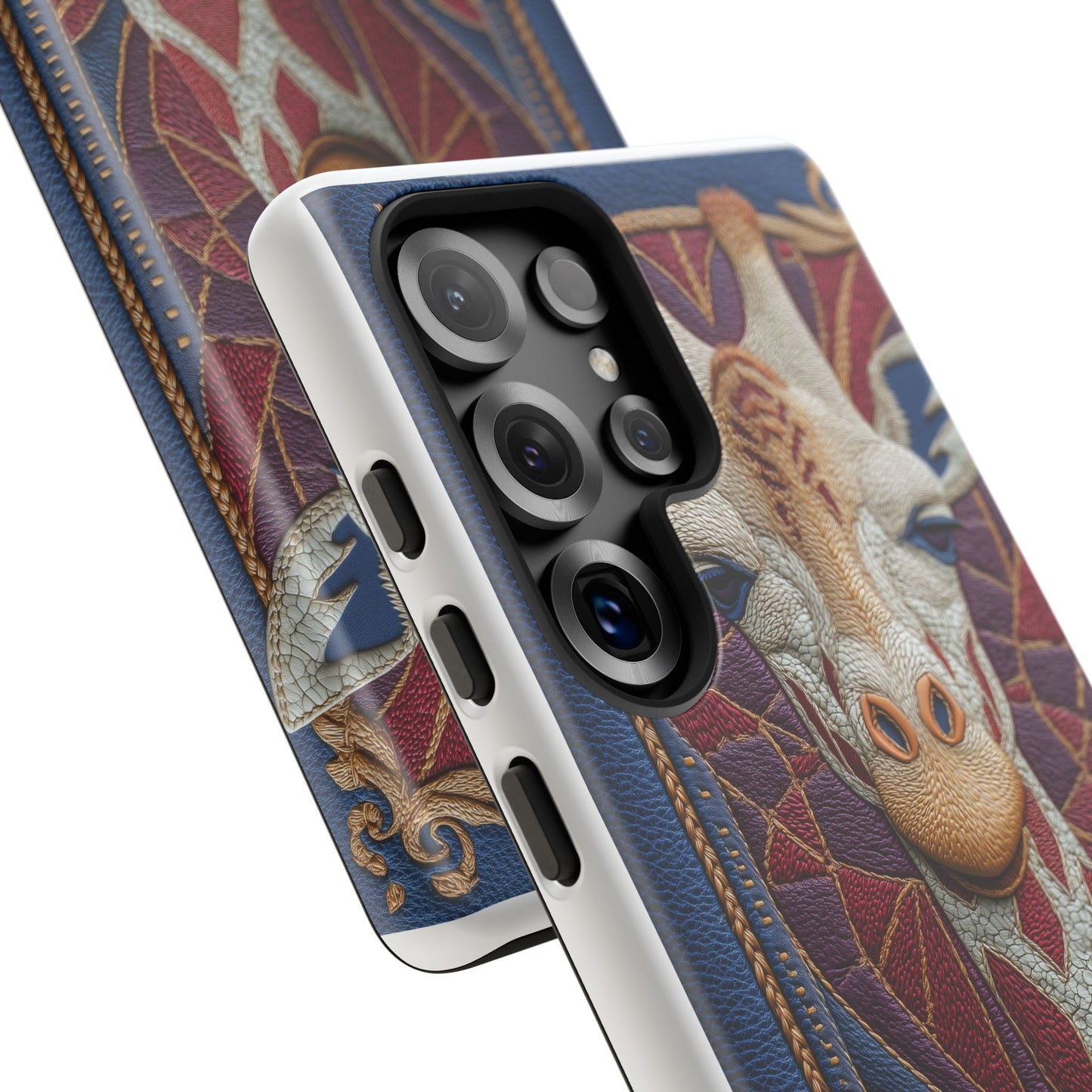 Girafe Aristocrate : Mosaïque de Cuir et Broderie